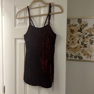 Strappy velvet marron tank